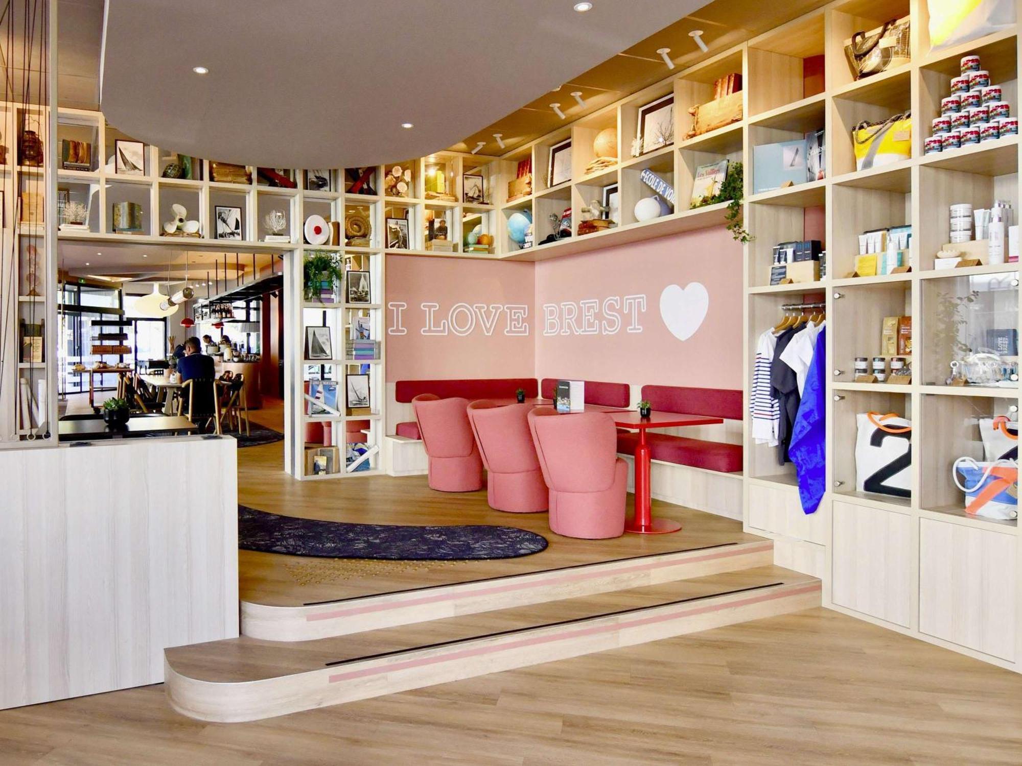 Ibis Budget Brest Centre Port Экстерьер фото